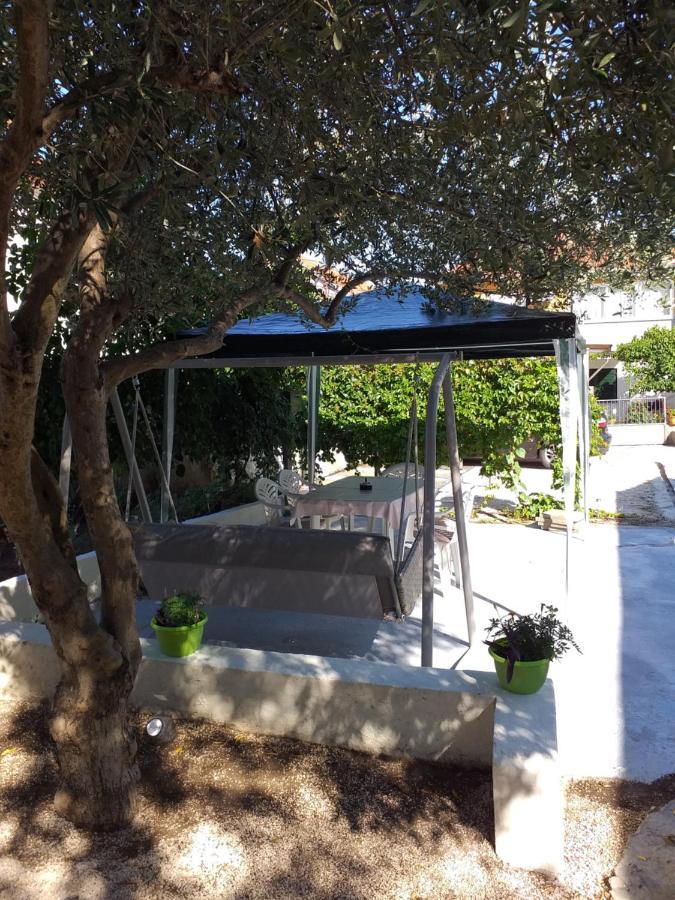 ביוגראד נה מורו Apartments Jelicic מראה חיצוני תמונה