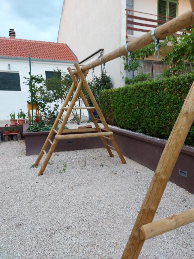 ביוגראד נה מורו Apartments Jelicic מראה חיצוני תמונה