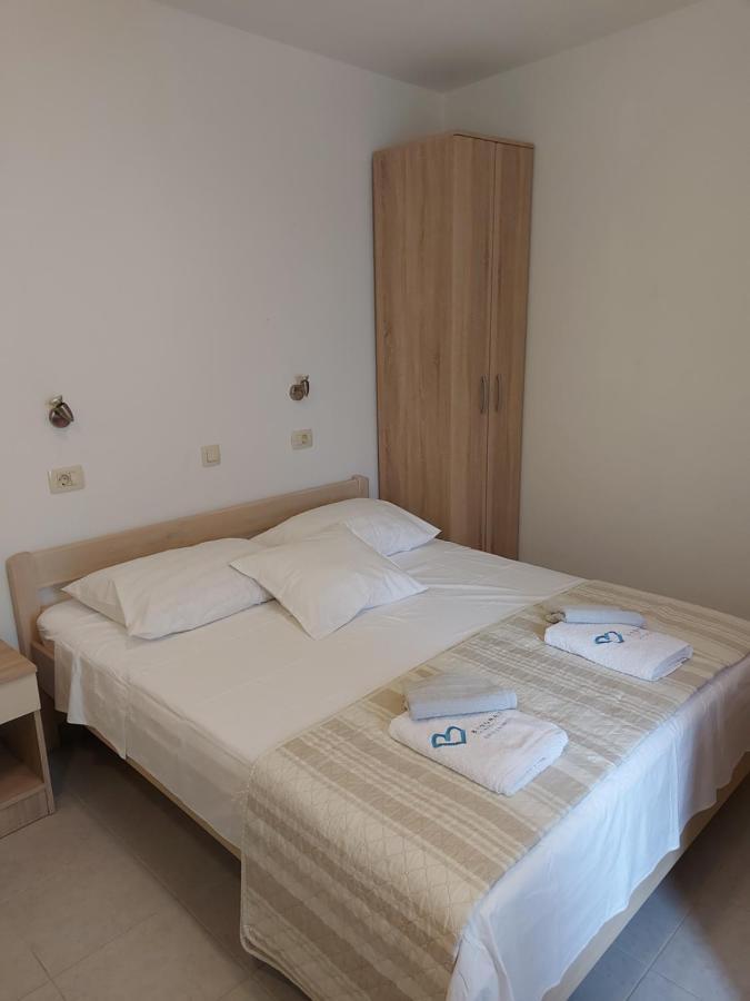 ביוגראד נה מורו Apartments Jelicic מראה חיצוני תמונה