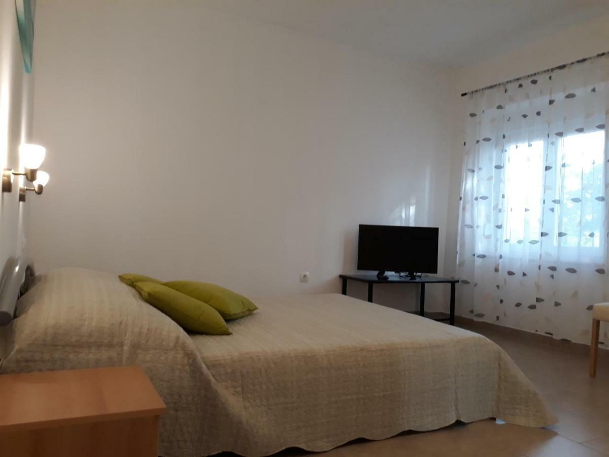 ביוגראד נה מורו Apartments Jelicic מראה חיצוני תמונה