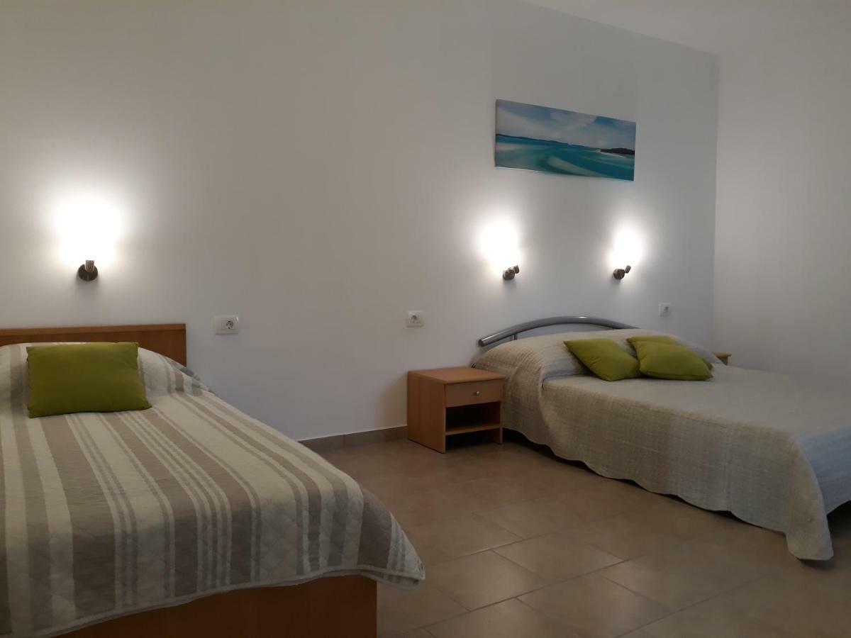 ביוגראד נה מורו Apartments Jelicic מראה חיצוני תמונה