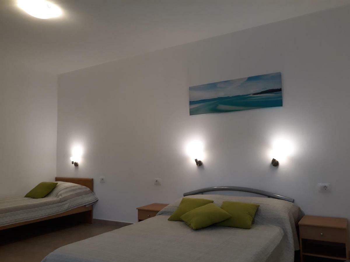ביוגראד נה מורו Apartments Jelicic מראה חיצוני תמונה